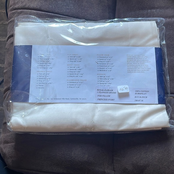 Royal Damask Pillow Shams 26x26 Euro - Picture 2 of 2